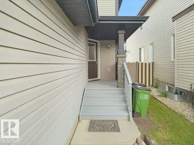 3010 17A Ave NW photo 10