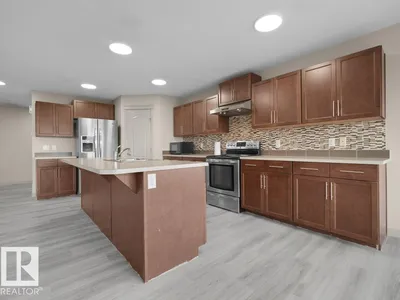 3010 17A Ave NW photo 25