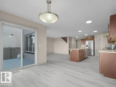 3010 17A Ave NW photo 29
