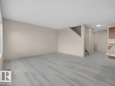 3010 17A Ave NW photo 30