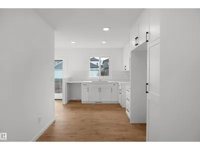 2115 210 ST NW photo 6