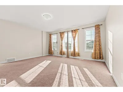 724 40 AV NW photo 36