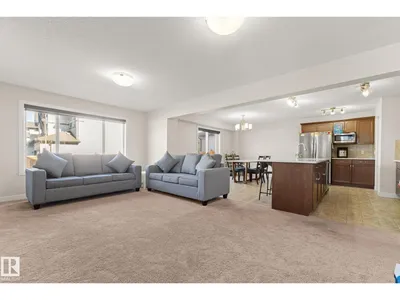724 40 AV NW photo 6