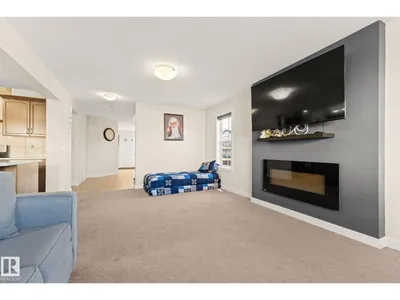 724 40 AV NW photo 8