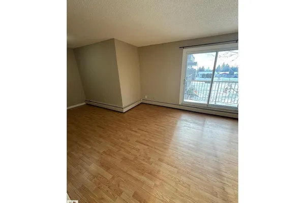 #315 7220 144 AV NW photo 2