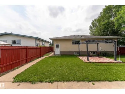 7120 139 AV NW photo 38