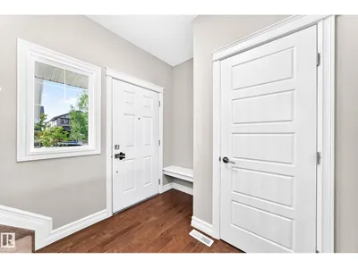 4212 CHARLES CL SW photo 11