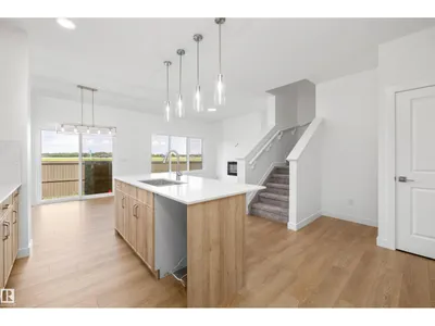 8632 183 AV NW photo 13