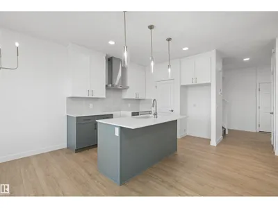 8616 183 AV NW photo 10