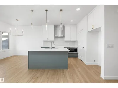 8616 183 AV NW photo 9