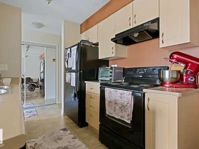 #106 13907 136 ST NW photo 14