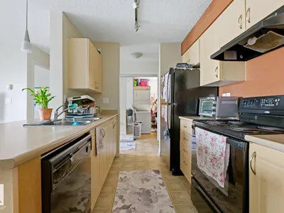 #106 13907 136 ST NW photo 25
