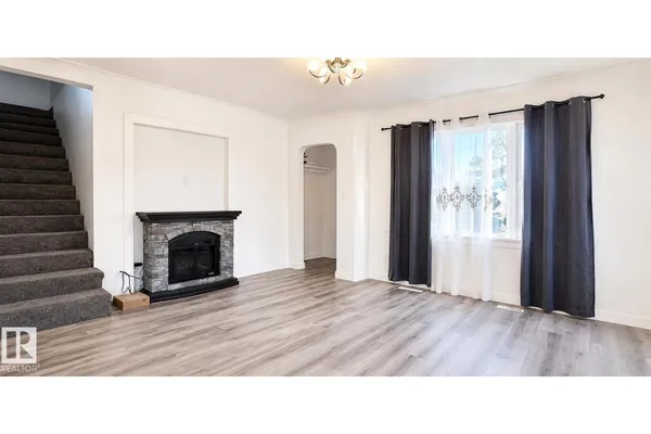 12916 123A ST NW photo 3