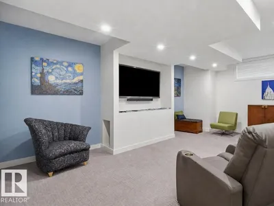 10433 140 ST NW photo 33