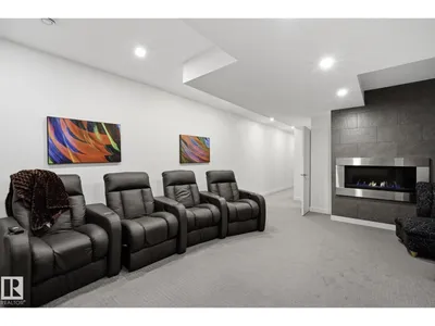 10433 140 ST NW photo 34