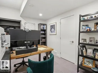 10433 140 ST NW photo 38