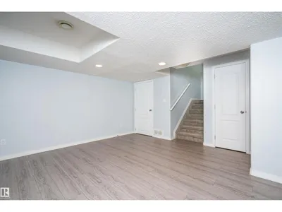 1009 MACEWAN CL SW photo 24