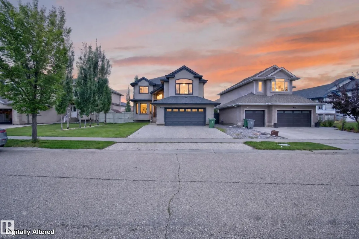 3006 Montrose BV exterior