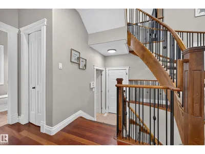 3006 Montrose BV photo 22