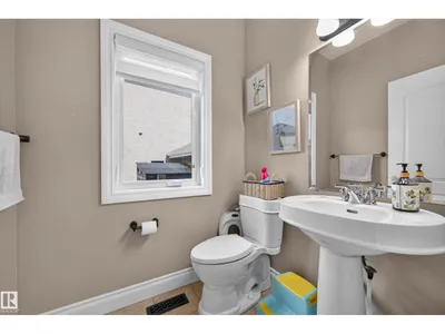3006 Montrose BV photo 26