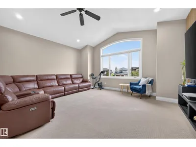 3006 Montrose BV photo 30