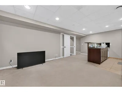 3006 Montrose BV photo 48