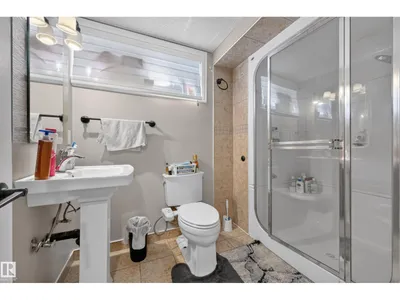 3006 Montrose BV photo 55