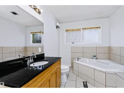 6016 177 ST NW photo 35