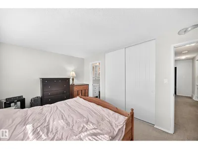 3516 117A ST NW photo 22