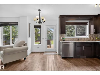 12724 148 AV NW photo 17