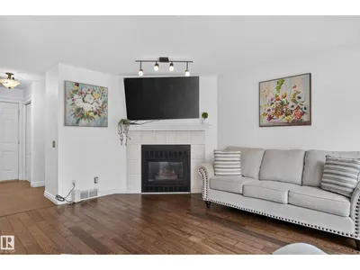 12724 148 AV NW photo 23