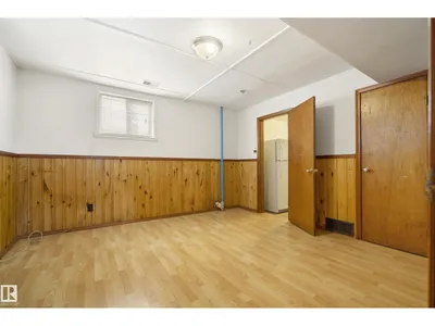 10426 79 ST NW photo 49