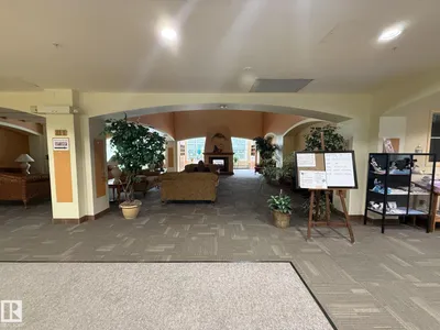 #402 78 McKenney AV photo 11