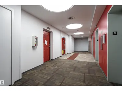 #913 10024 JASPER AV NW photo 12