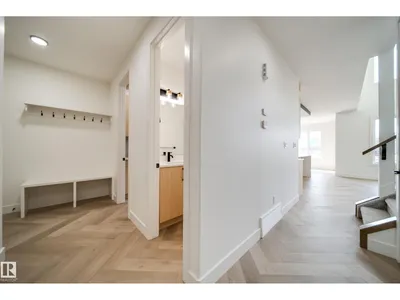 5 PIERWYCK LO photo 6