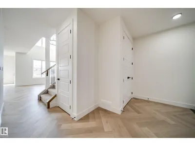 5 PIERWYCK LO photo 7