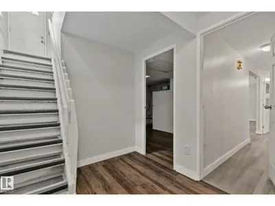 5111 40 AV NW photo 25