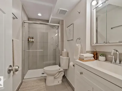 5111 40 AV NW photo 29
