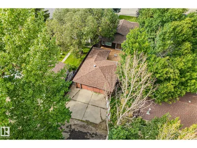 5111 40 AV NW photo 44