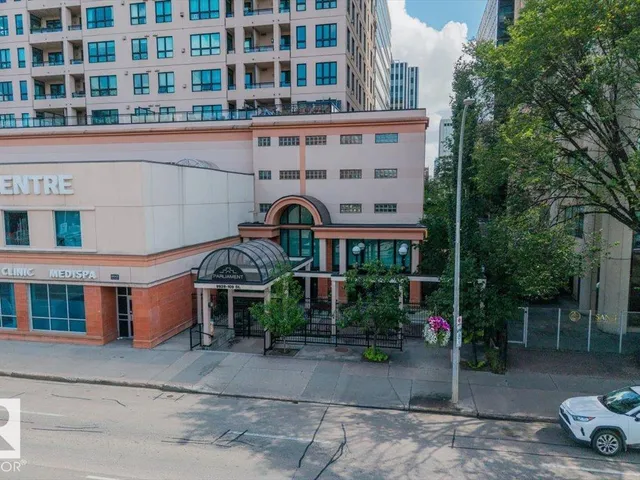 #704 9939 109 street NW, Edmonton