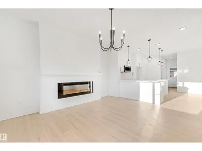 1519 211 Street NW photo 4