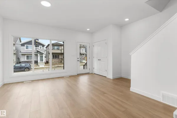 1617 210A ST NW photo 2