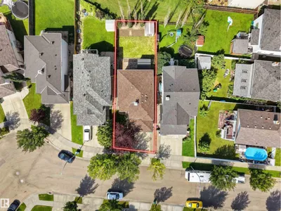 4808 34 Ave photo 4