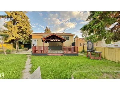 3520 17B AV NW photo 8