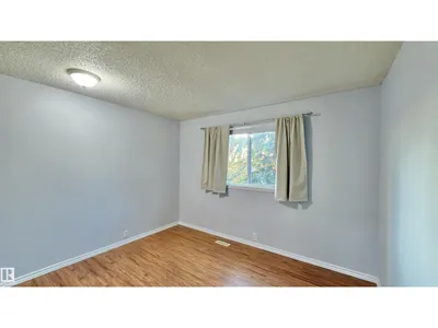 3520 17B AV NW photo 18