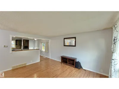 3520 17B AV NW photo 13