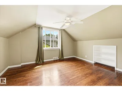 11322 56 ST NW photo 24