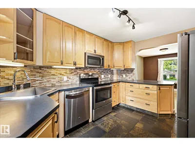 11322 56 ST NW photo 15