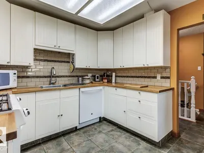 3803 108 ST NW photo 12