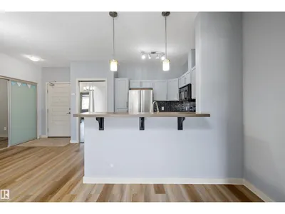 #207 304 Ambleside LI SW SW photo 14